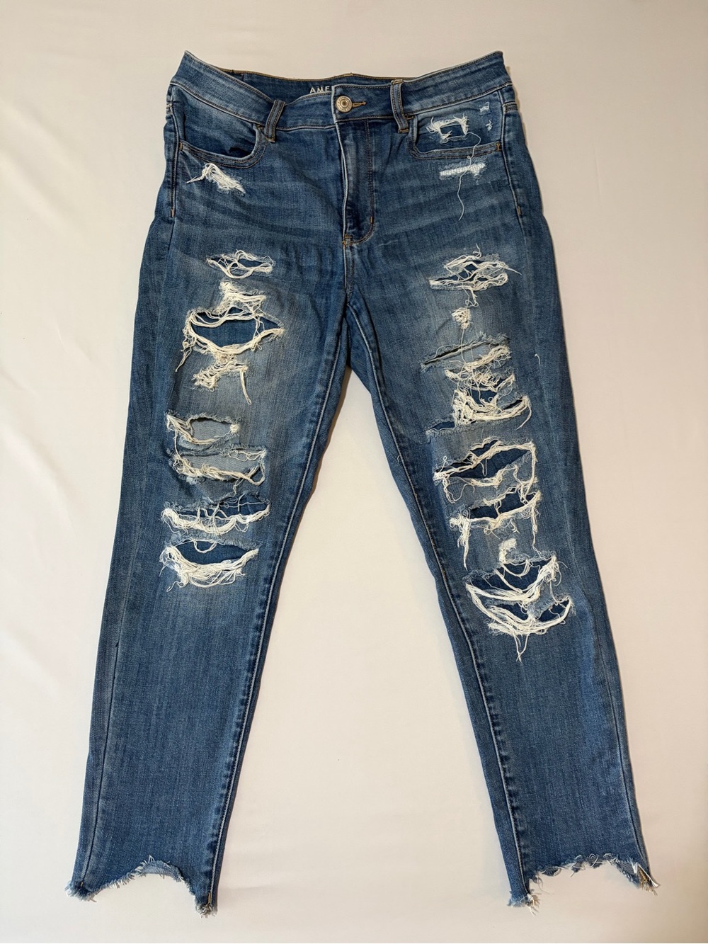 American Eagle Outfitters Women's Distressed Dark Blue Skinny Jeans